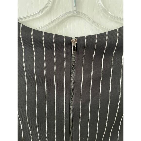 Line & Dot Revolve Pinstripe Dress Pleated Black Size Small New - Picture 6 of 9